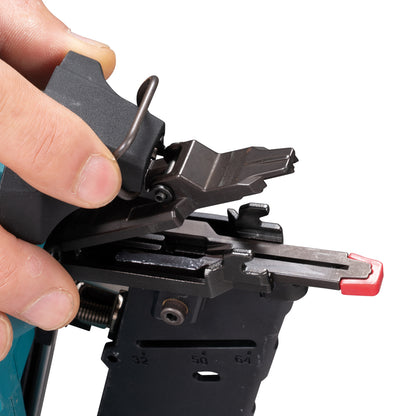 Makita DBN601ZJ 2nd fix Nailer straight 18v BODY ONLY Carry case nail gun