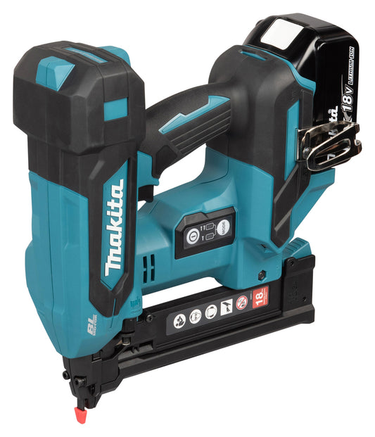Makita DST630Z 18V LXT Narrow crown Stapler Body Only  Silver (Copy)