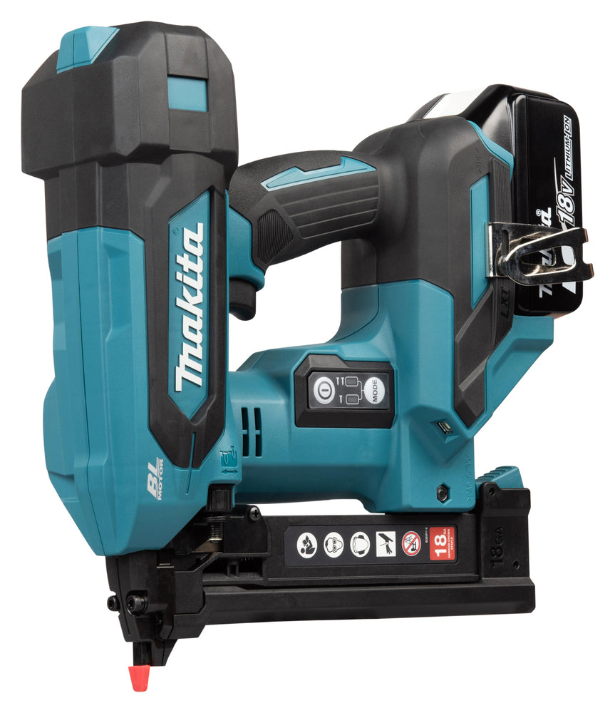 Makita DST630Z 18V LXT Narrow crown Stapler Body Only  Silver (Copy)