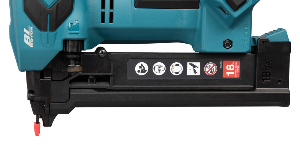 Makita DST630Z 18V LXT Narrow crown Stapler Body Only  Silver (Copy)