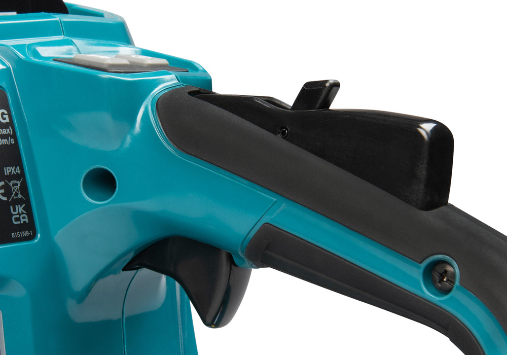 Makita UC030GZ 40V Max XGT 400mm 16" Brushless Rear Handle Chainsaw Body Only Gold